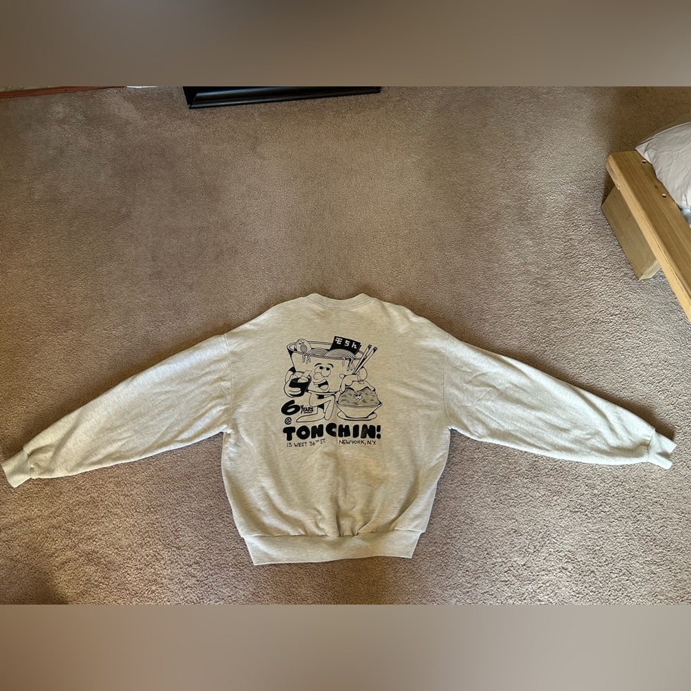 NYC’s Iconic Tonchin Ramen House Oversized Graphic Sweatshirt in Large - Picture 9 of 15